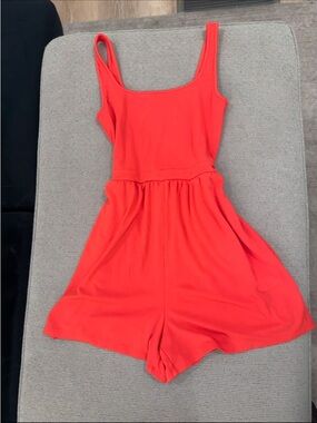 Aritzia Wilfred Sleeveless One-Piece Romper